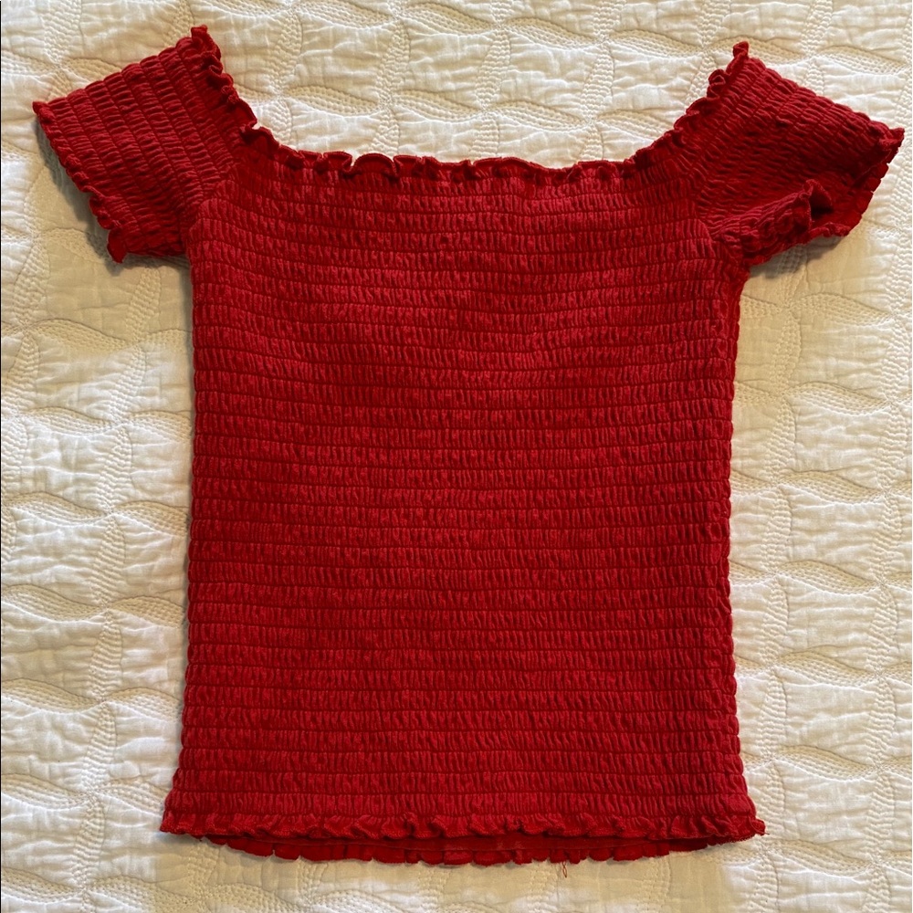 hollister red lettuce top- off the shoulder